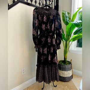 Michael Kors Mid-Length Dress
Black with pink floral design, size 0